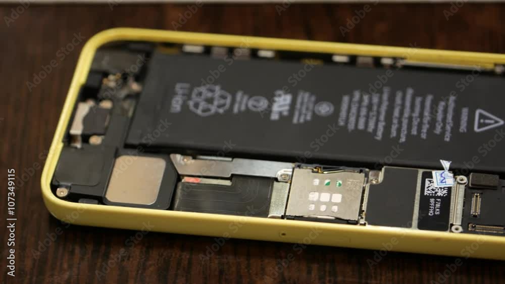 repair broken smartphone repair broken smartphone