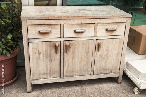 Standard old wooden chest of drawers