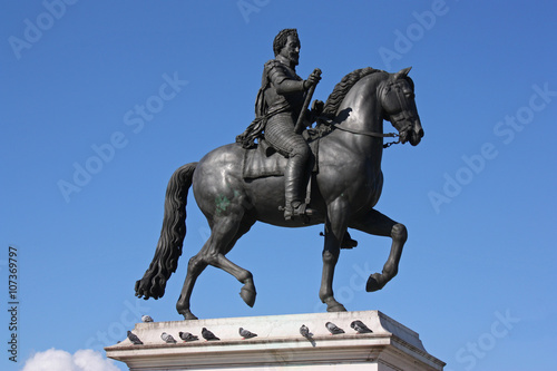 Paris  statue   questre de Henri IV place du pont Neuf  France