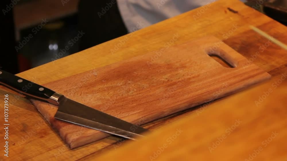 wrap chiken meat in stretch wrap wrap chiken meat in stretch wrap