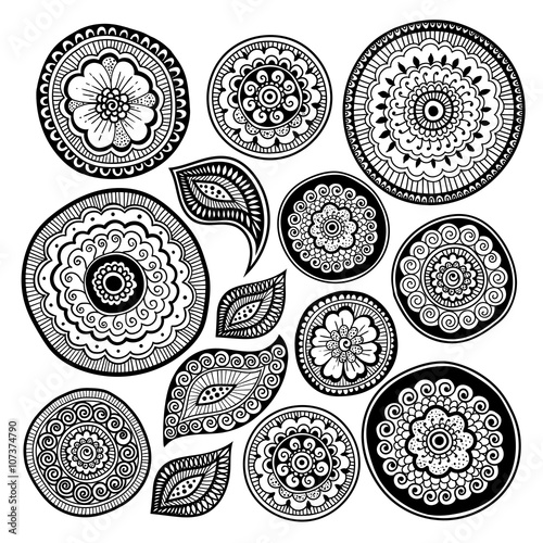 Fototapeta Naklejka Na Ścianę i Meble -  Zen-tangle elements for your creation. Mehndi style.