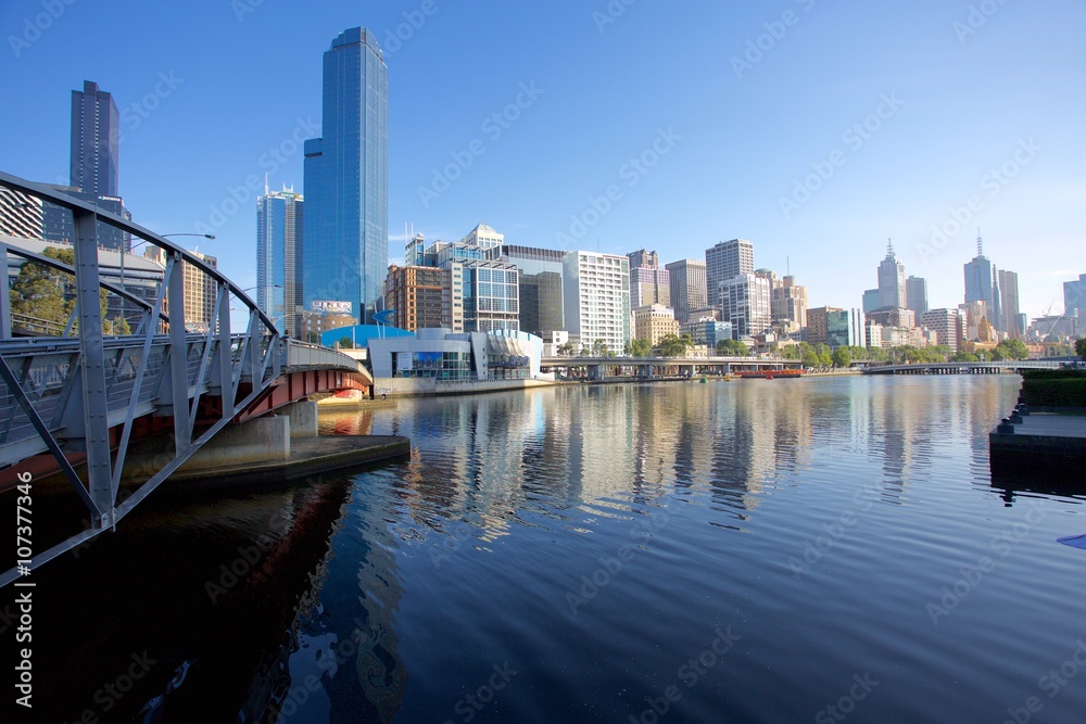 Yarra River and city skyline, Melbourne, Victoria Yarra River and city skyline, Melbourne, Victoria