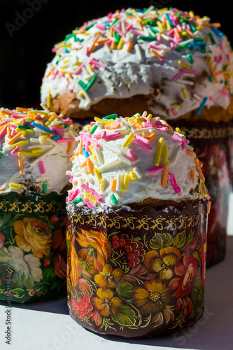 Three Easter kulich vertical