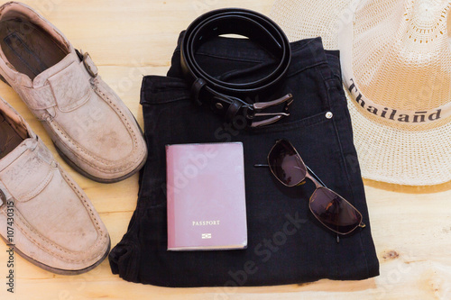 Men's casual outfits with accessories for travel during vacation
