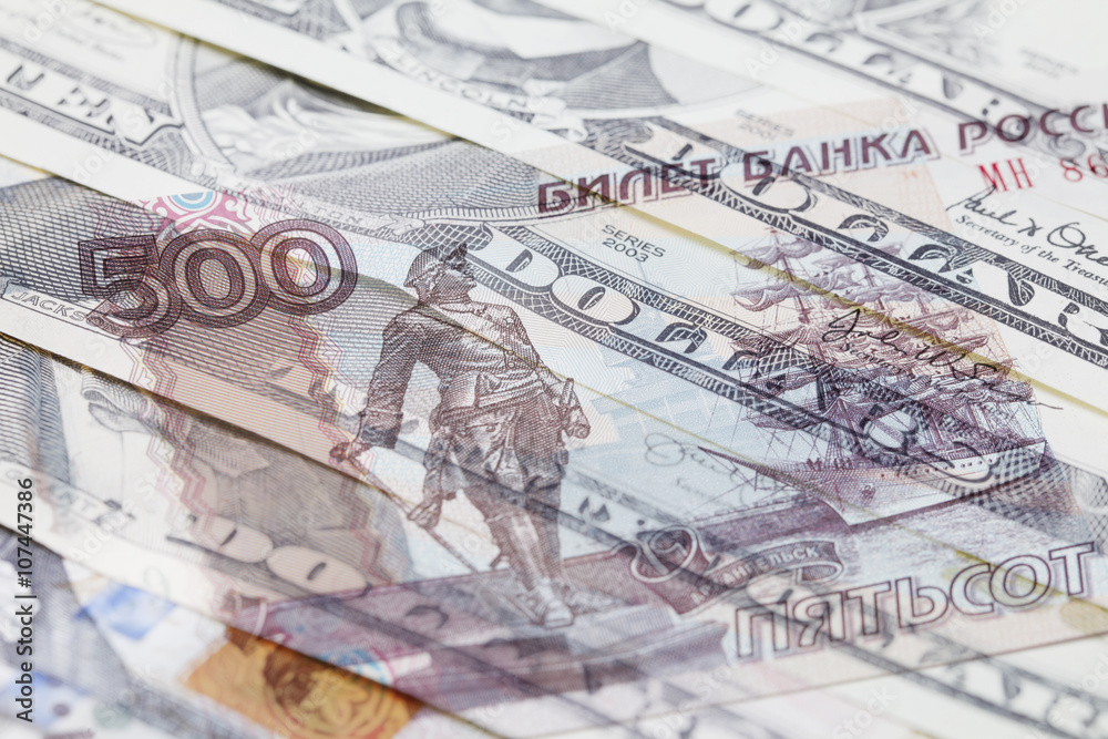 Russische Rubel und Dollar Scheine