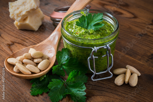 Pesto with parsley and almonds