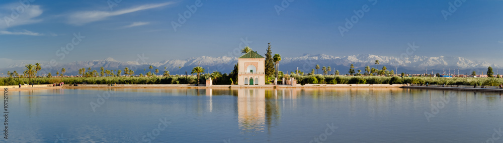 Fototapeta premium Góry Atlas Tower Garden