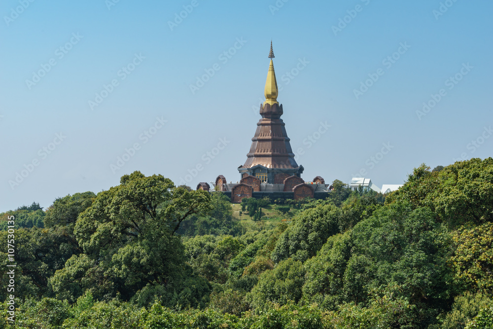 Phum siri pagoda