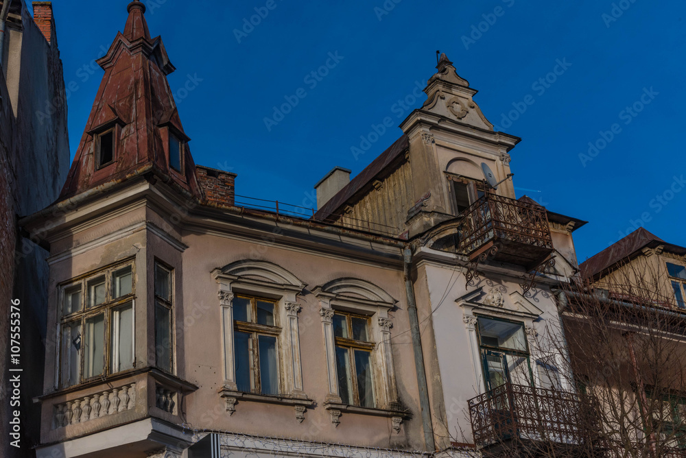 Bürgerhaus mit Spitzgiebel und Balkon aus Schmiedeeisen, Zakopane, Polen