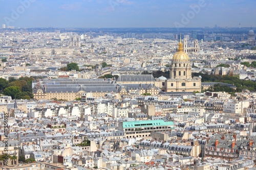 Paris aerial view © Tupungato