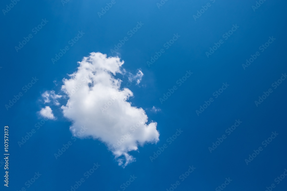 Naklejka premium Beautiful Clound in blue sky