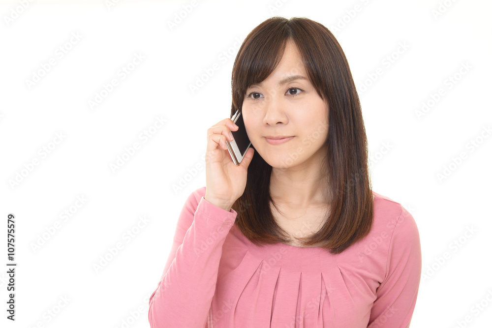 通話中の女性 通話中の女性