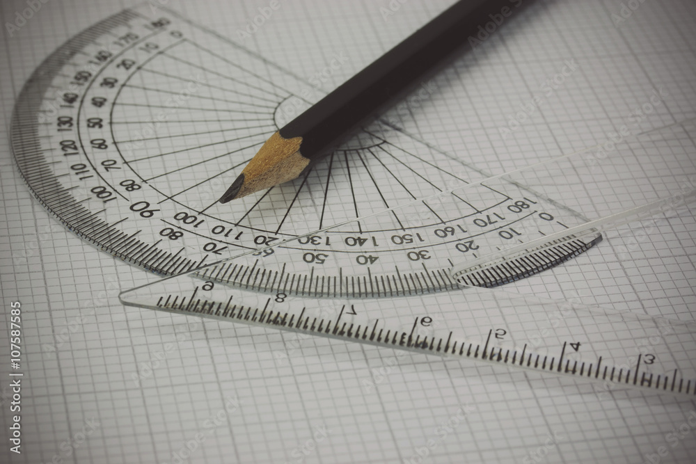 Drawing equipment and calculator Drawing equipment and calculator