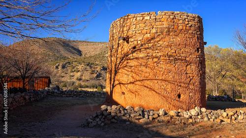 Obraz na płótnie The Torreon Rock Tower Fort in Lincoln, New Mexico w salonie