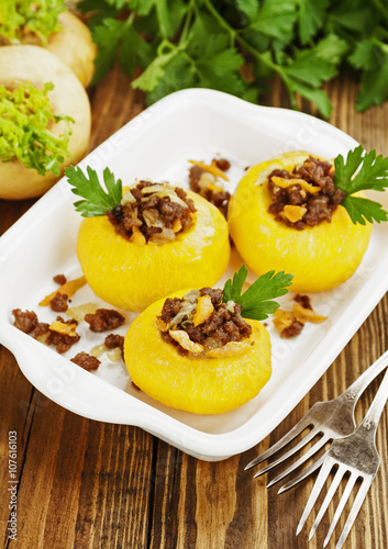 Turnip stuffed with minced meat