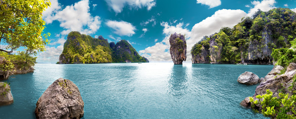 Paisaje pintoresco.Oceano y montañas.Viajes y aventuras alrededor del mundo.Islas de Tailandia.Phuket.