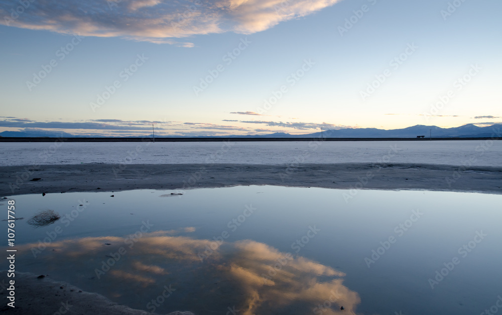 Amazing sunset on the Bonneville Salt Flats Amazing sunset on the Bonneville Salt Flats