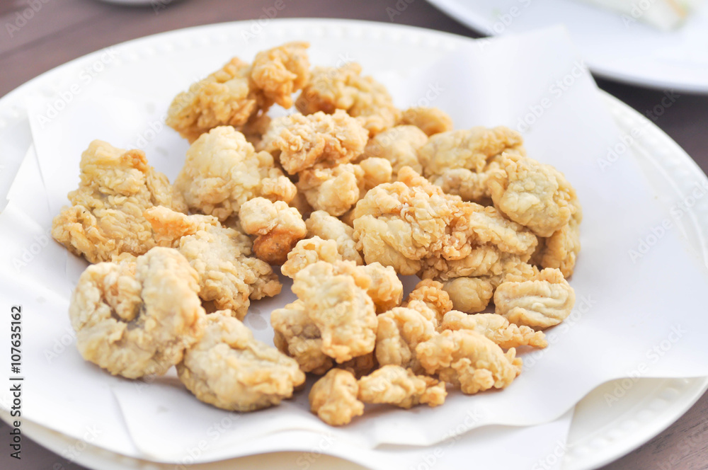 fried chicken , crispy fried chicken fried chicken , crispy fried chicken