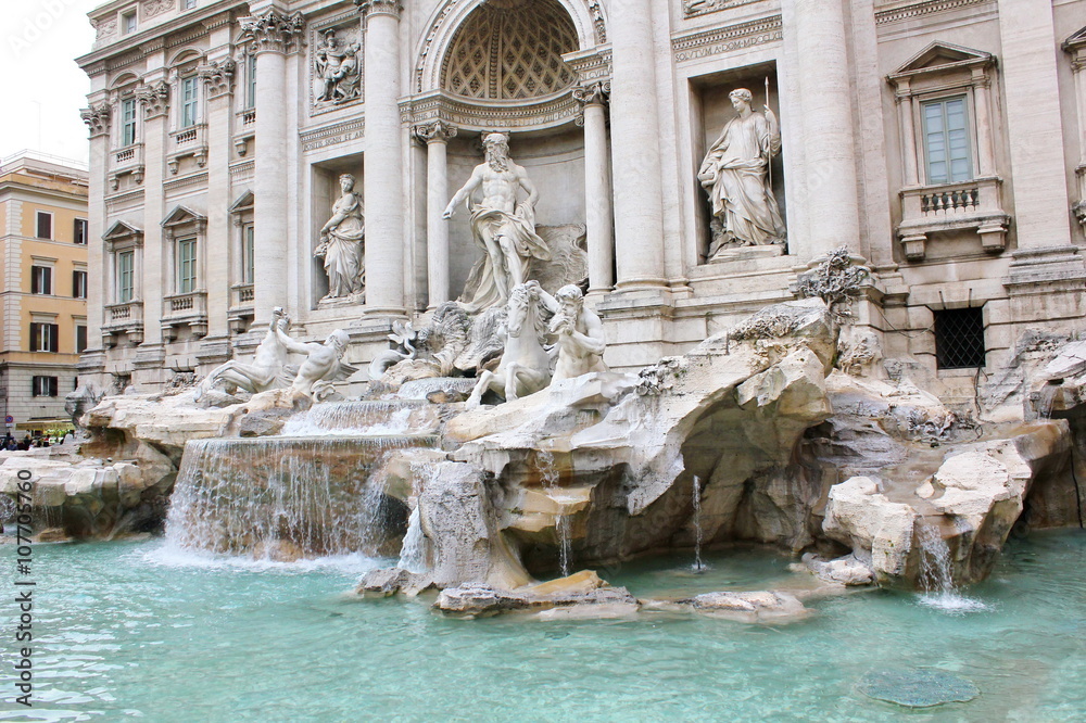 Famous lucky fountain di Trevi in Rome, Italy