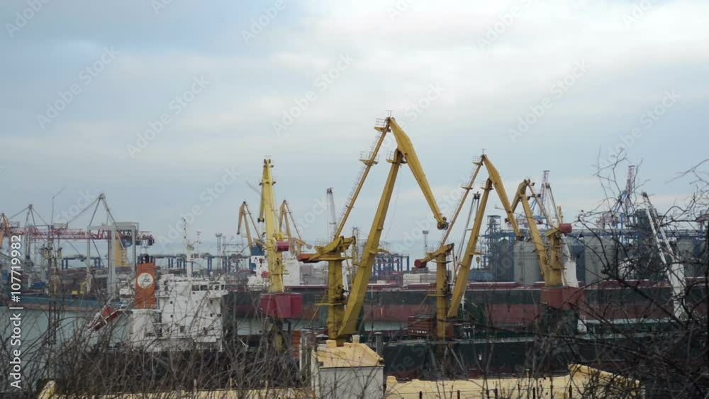 Port and Crane Odessa, Ukraine Port and Crane Odessa, Ukraine