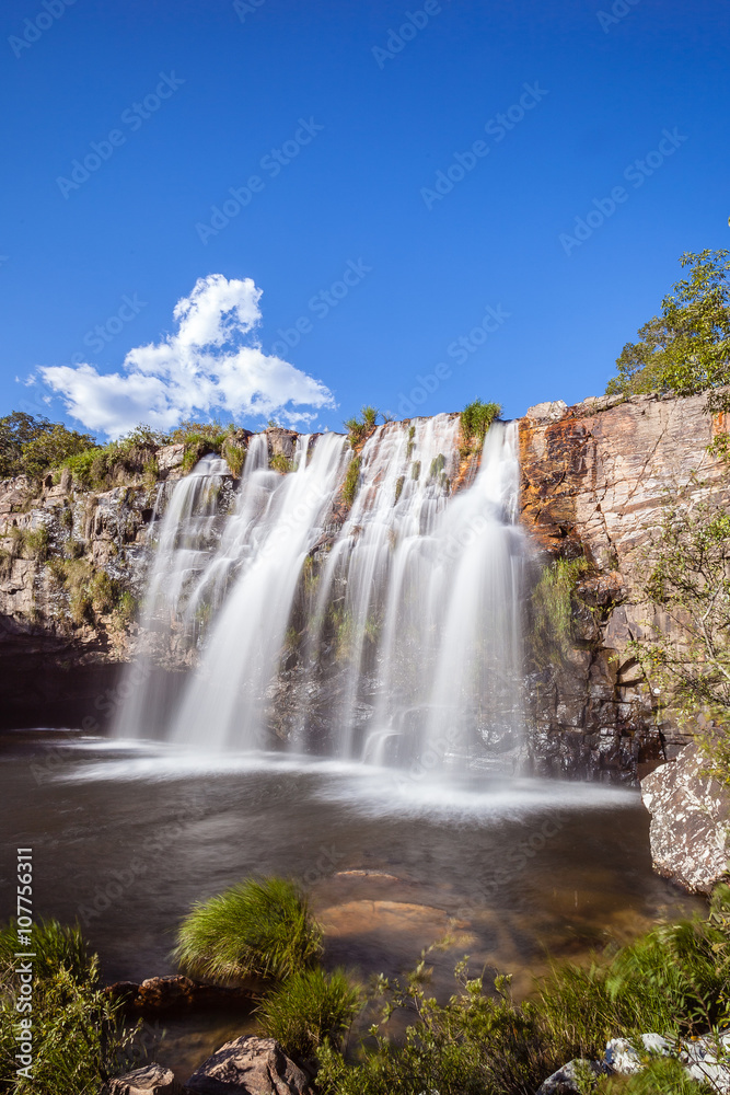 Gruta Waterfall - Serra da Canastra National Park - Delfinopolis