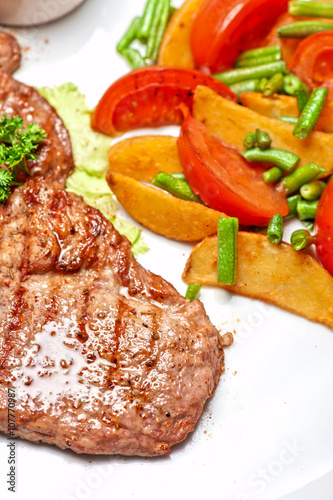 Beef chop with vegetable