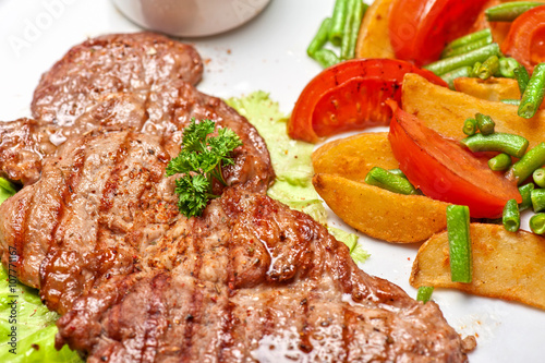 Beef chop with vegetable