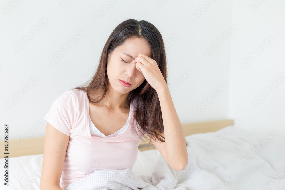 Woman feeling eye pain Woman feeling eye pain