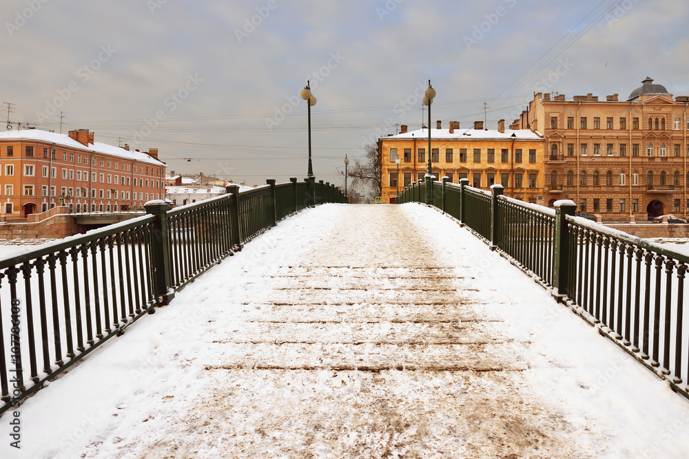 Fototapeta premium Krasnoarmeisky bridge over Fontanka, St Petersburg, Russia
