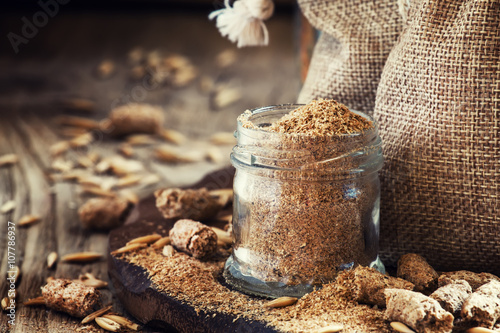 Canvastavla Healthy eating concept: oat bran, oat grain, ground oats, vintag