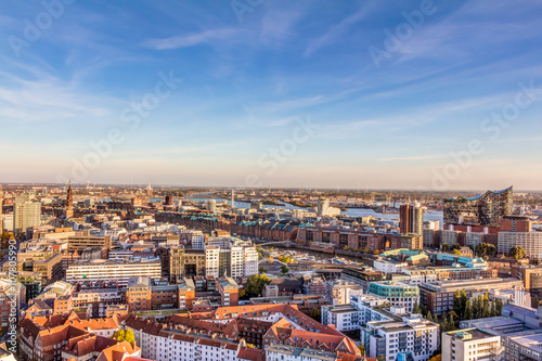 Luftaufnahme der Innenstadt von Hamburg