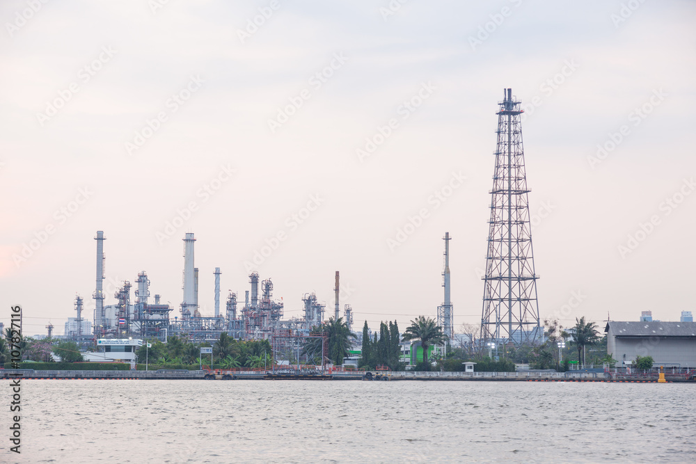 Petroleum refinery plant