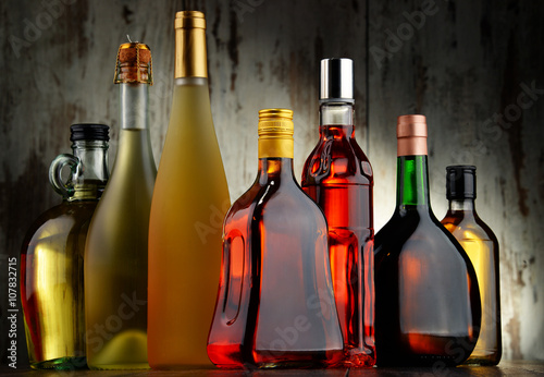 Принти на полотні Bottles of assorted alcoholic beverages
