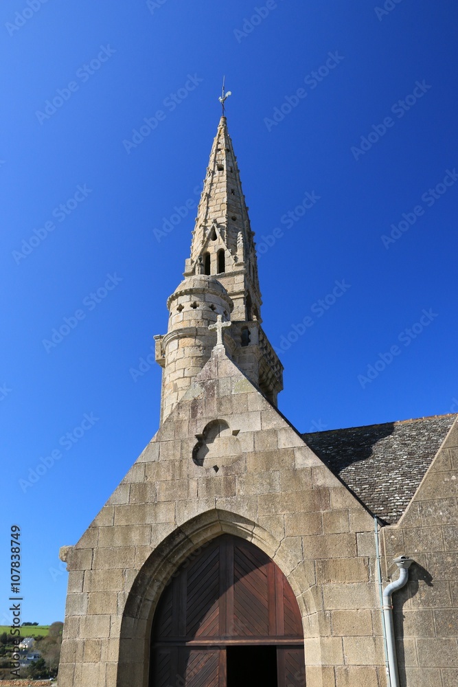 Church d a Breton marine cemetery (Saint Michel on strike)
