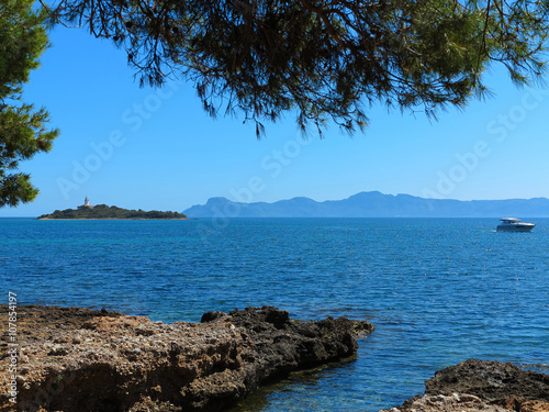 Illa d'Alcanada in der Bucht von Alcudia, Mallorca photo