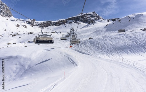 Skiing in Breuil Cervinia photo