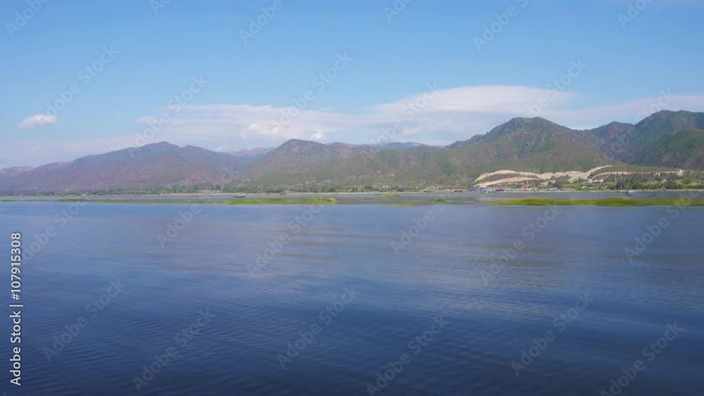 Motion in a boat on Inle Lake, Myanmar (Burma), timelapse 4k
Motion in a boat on Inle Lake, Myanmar (Burma), timelapse 4k