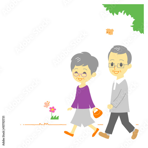 散歩する老夫婦