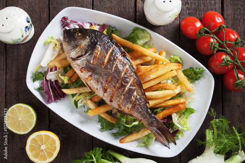 Grilled fish with french fries