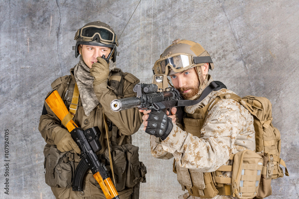 Two special force soldiers