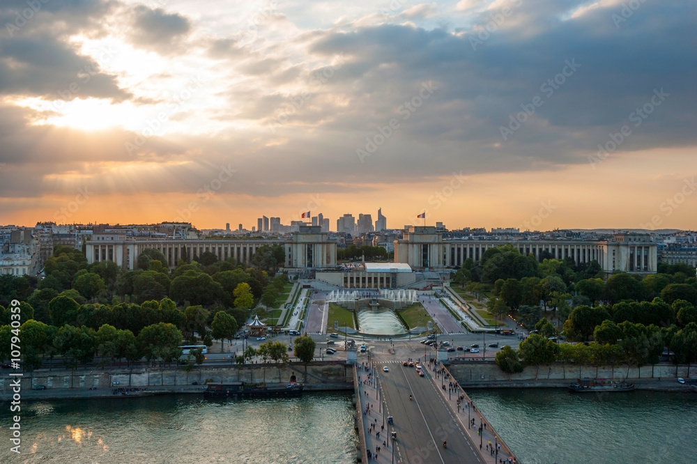 Naklejka premium Paris skyline from Eiffel tower