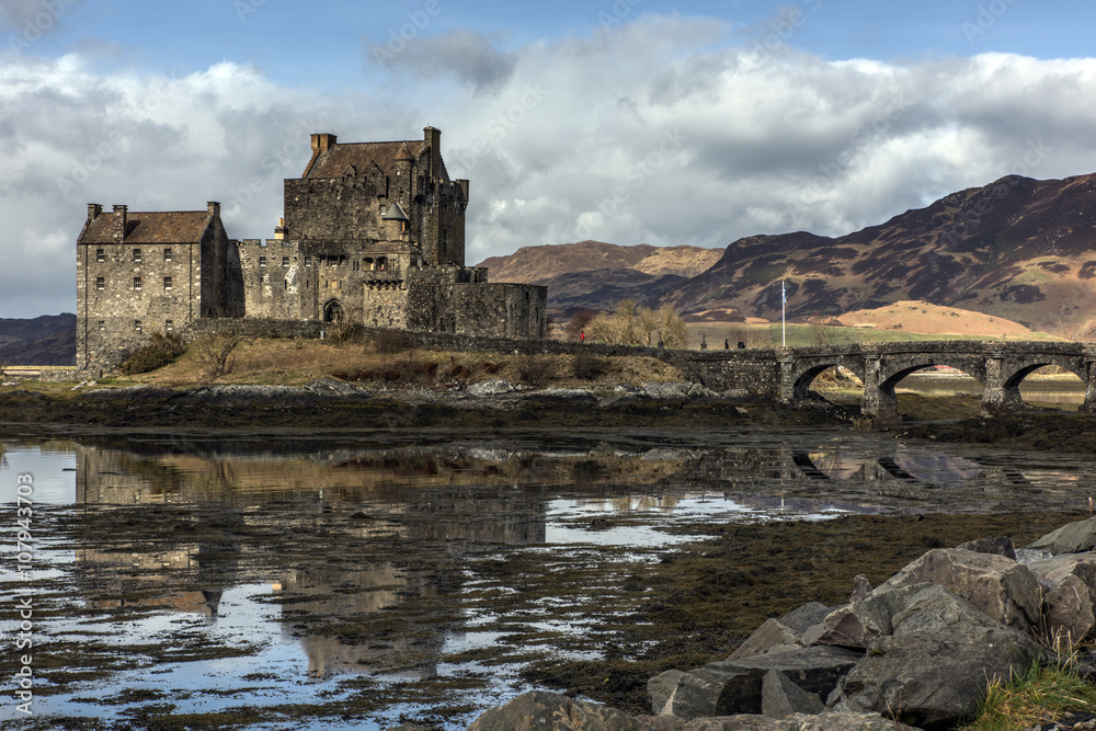 Eilean Donnan Castle reflection