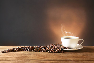 Leinwandbilder Kaffee Bar Kaffeetasse auf braunem Hintergrund  © Africa Studio