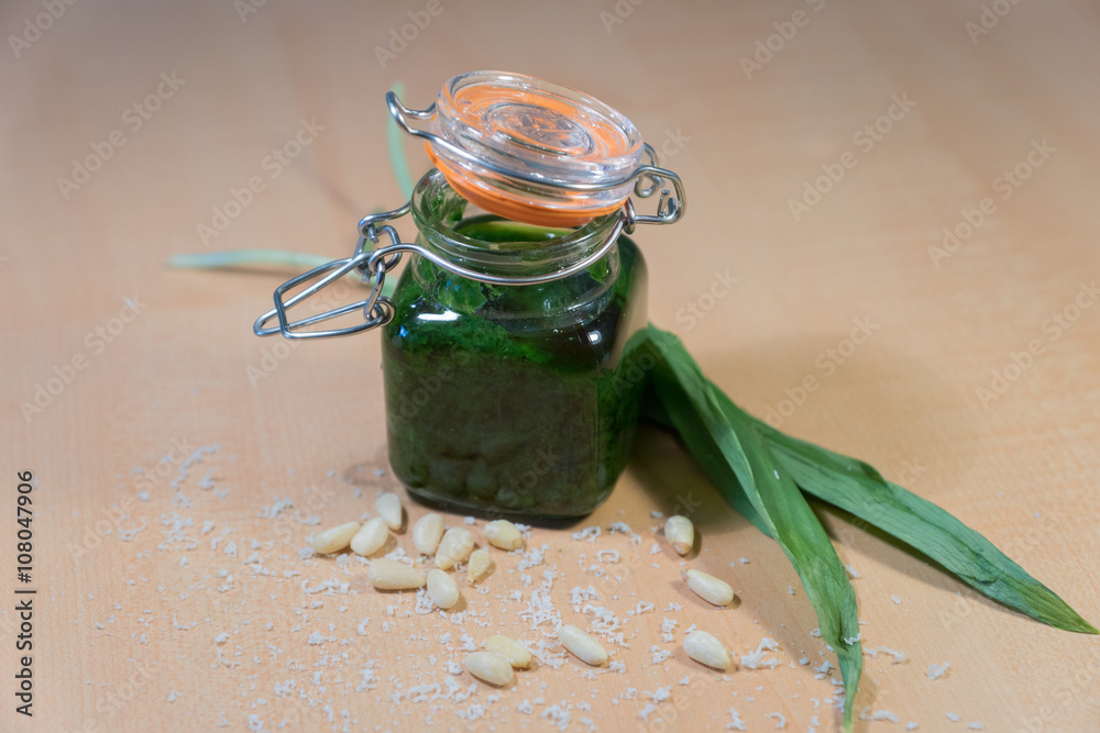 Bärlauchpesto selbstgemacht