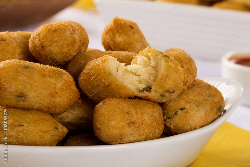 salt cod fritters, bunuelos de bacalao salt cod fritters, bunuelos de bacalao