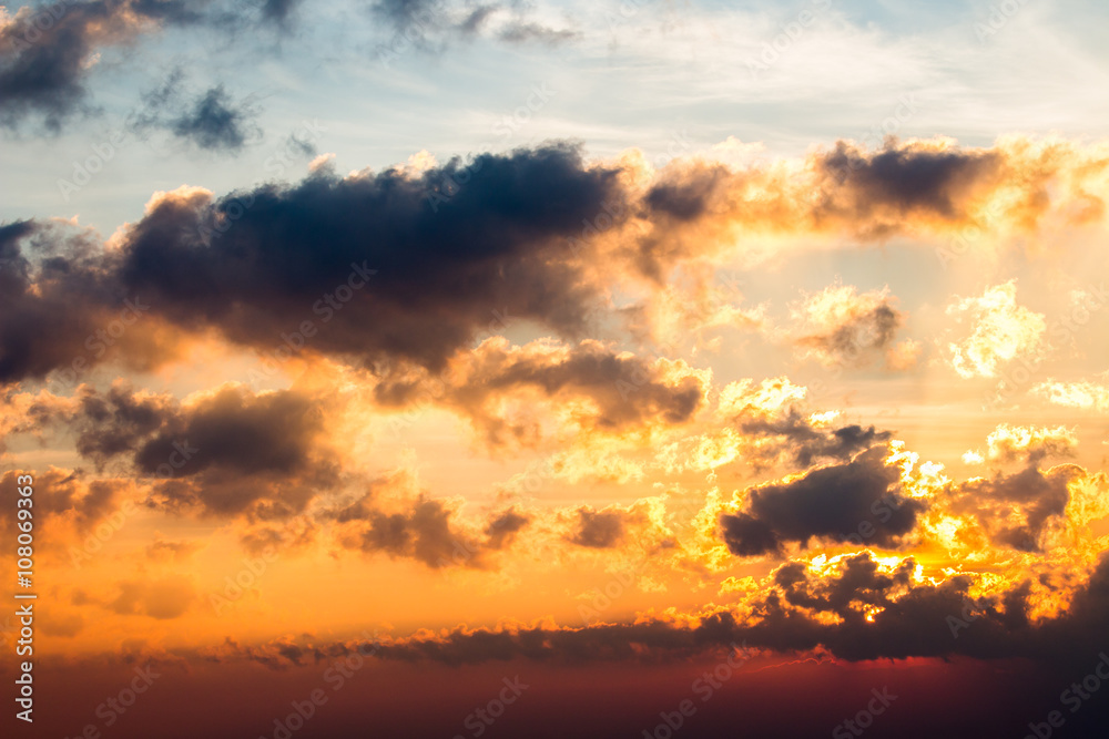 Fototapeta premium colorful dramatic sky with cloud at sunset