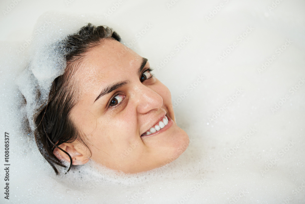 face in bubbles foam face in bubbles foam