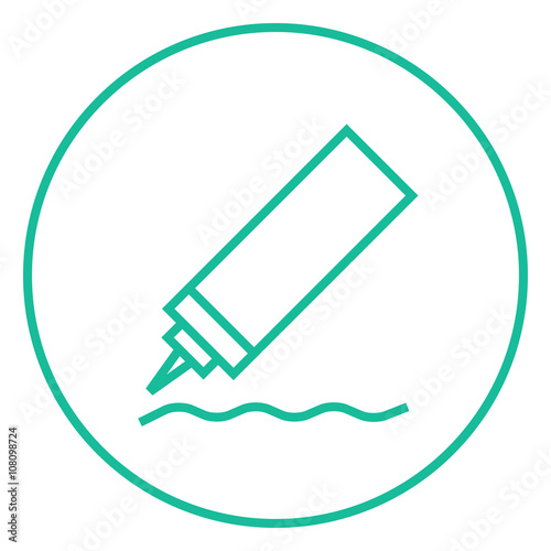 Sauce bottle line icon.