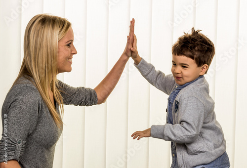 Mutter und Sohn