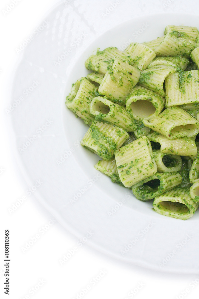 pasta al pesto. specialità italiana pasta al pesto. specialità italiana